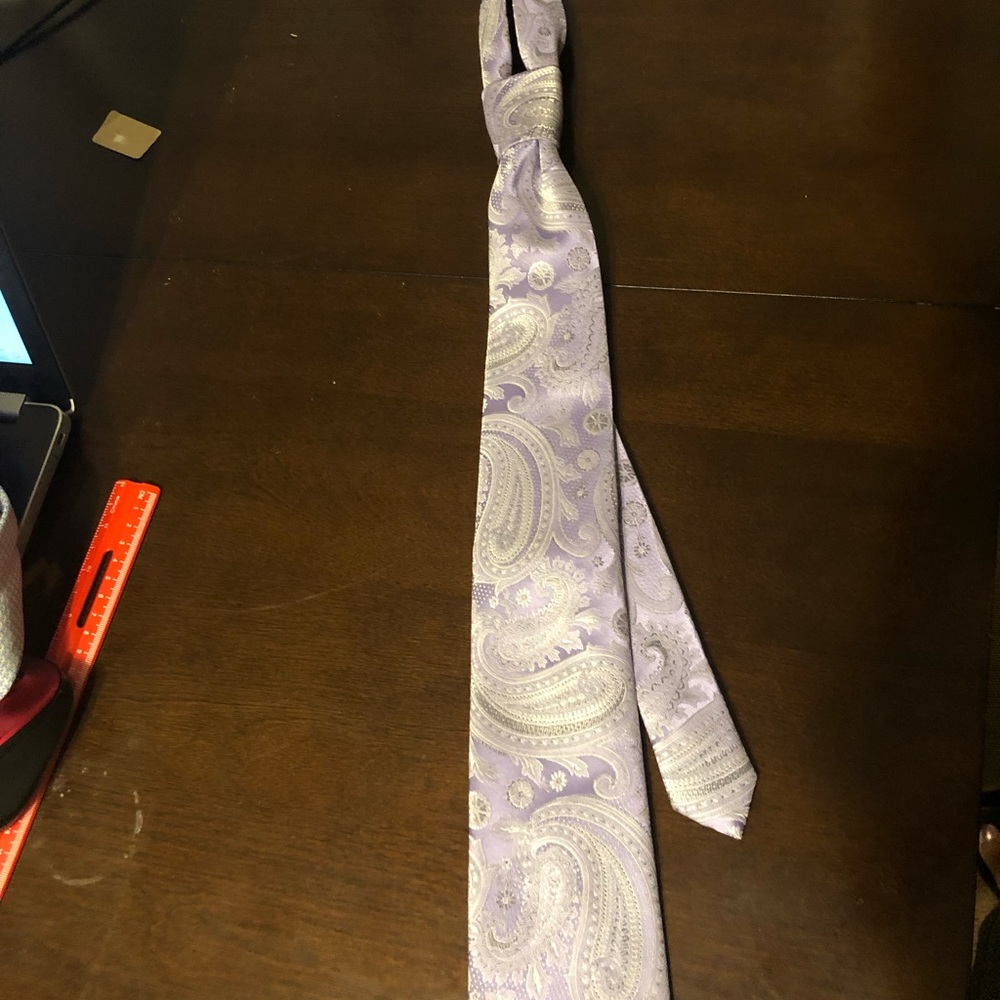 Saddlebred purple paisley; great condition